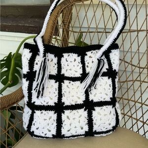 Square granny crochet white and black tote bag handmade large sz New